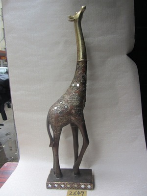 樹脂陶瓷工藝品 長(zhǎng)鹿伸頸的藝術(shù)魅力與市場(chǎng)探析